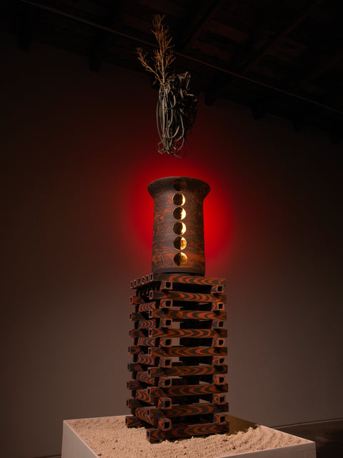 TOOBITURE SIDE TABLE